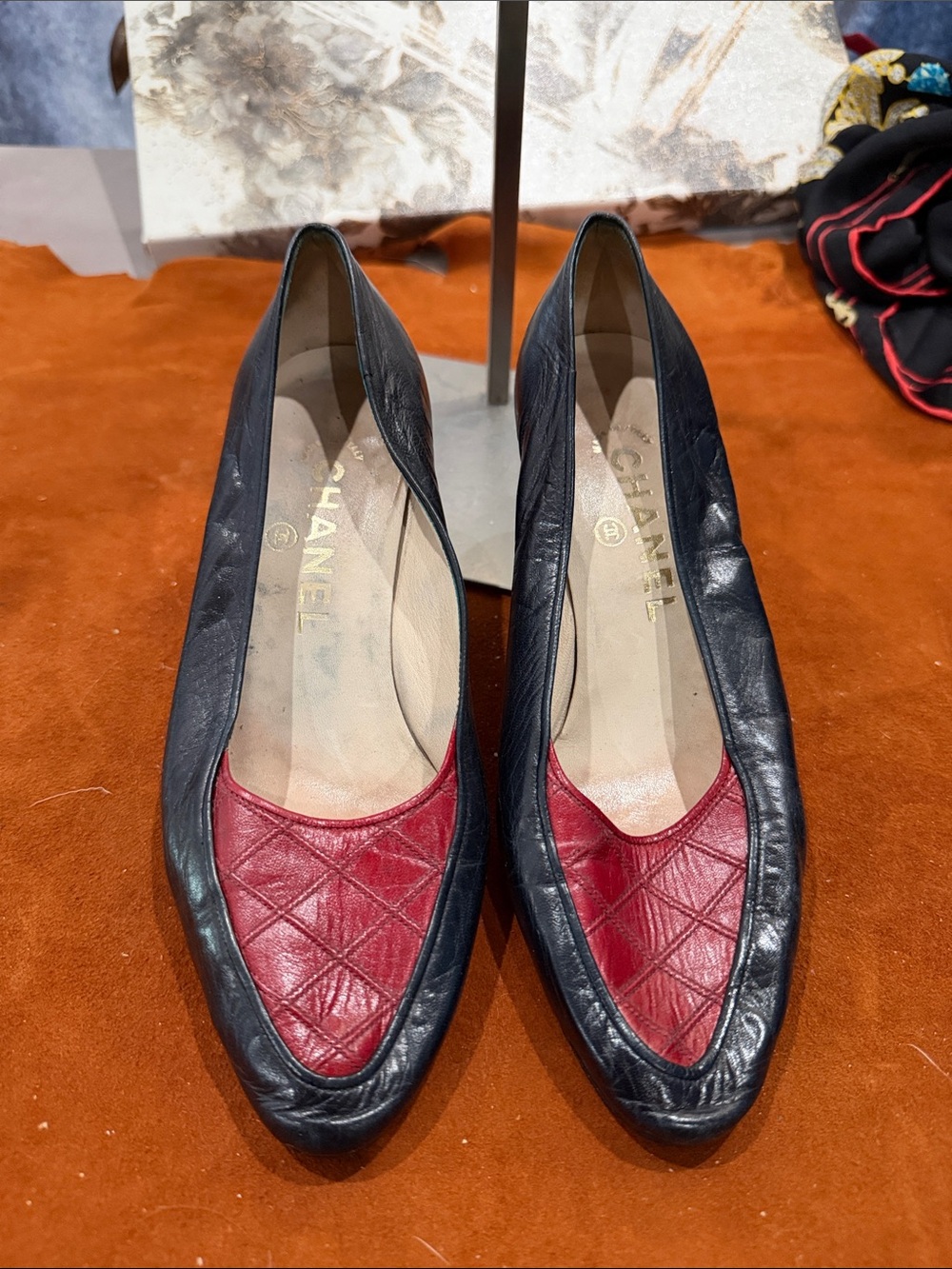 Red & Black Chanel CC leather heels 36 1/2 pumps
